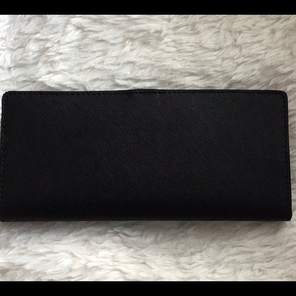 Black Michael Kors wallet - Picture 2 of 3